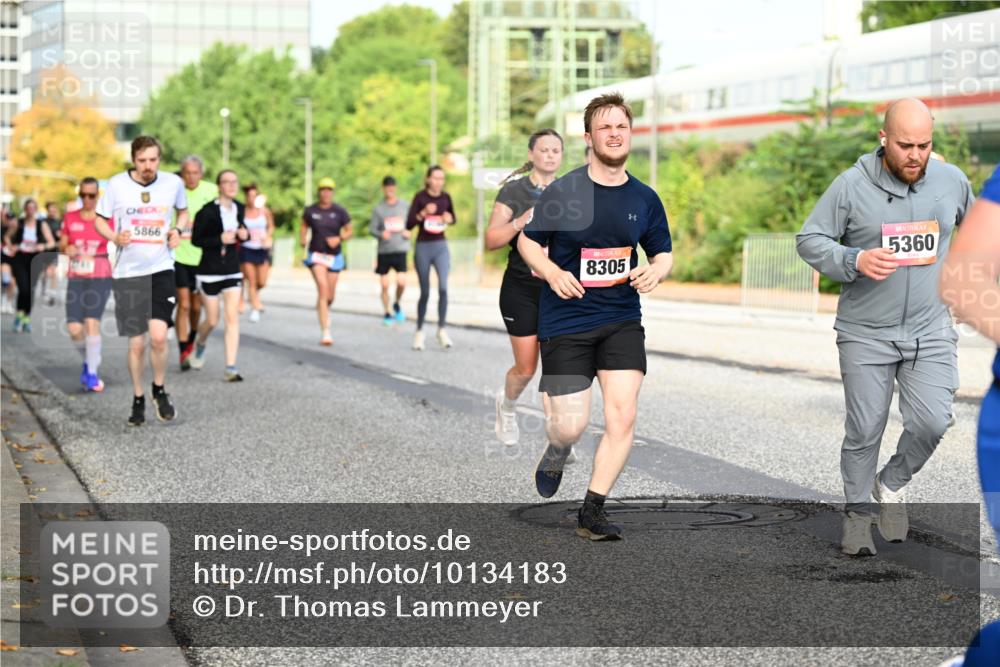 06.09.2026 - CURREX Alsterlauf Dr. Thomas Lammeyer http://msf.ph/oto/10134183 06.09.2026 09:59:25 Laufen 5866, 8305, 11, 5360 meine-sportfotos.de