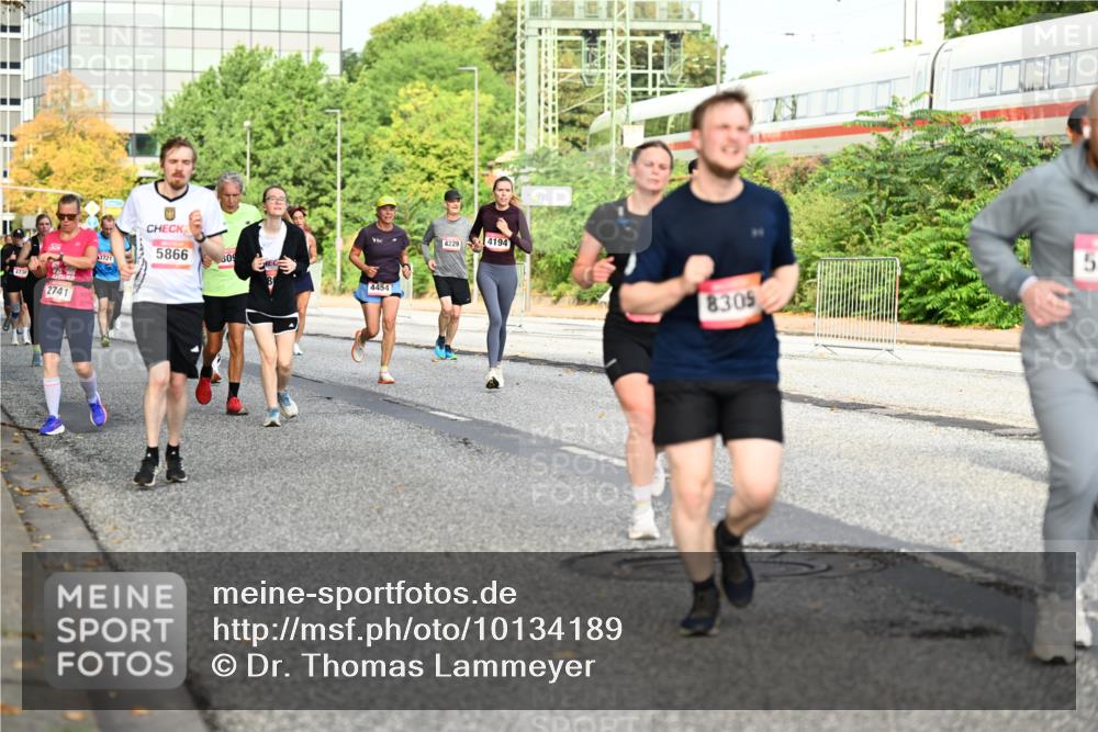 06.09.2026 - CURREX Alsterlauf Dr. Thomas Lammeyer http://msf.ph/oto/10134189 06.09.2026 09:59:26 Laufen 4730, 2741, 3721, 5866, 309, 4454, 4229, 4194, 8305, 5 meine-sportfotos.de