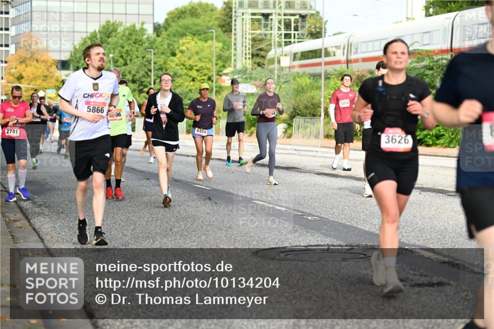 06.09.2026 - CURREX Alsterlauf Dr. Thomas Lammeyer http://msf.ph/oto/10134204 06.09.2026 09:59:27 Laufen 2741, 3721, 24, 5866, 96, 86, 4454, 5054, 4, 3626 meine-sportfotos.de