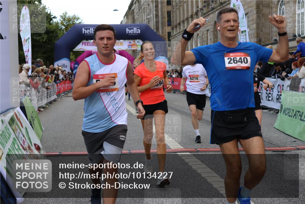 06.09.2026 - CURREX Alsterlauf Strokosch-Dieckow http://msf.ph/oto/10134227 06.09.2026 09:54:50 Ziel 2395, 2433, 2451, 2587, 2640, 3251, 3413, 3629, 3991, 4206, 4335, 4394, 4458, 4974, 5165, 5657, 5666, 6079, 6191, 6210 meine-sportfotos.de