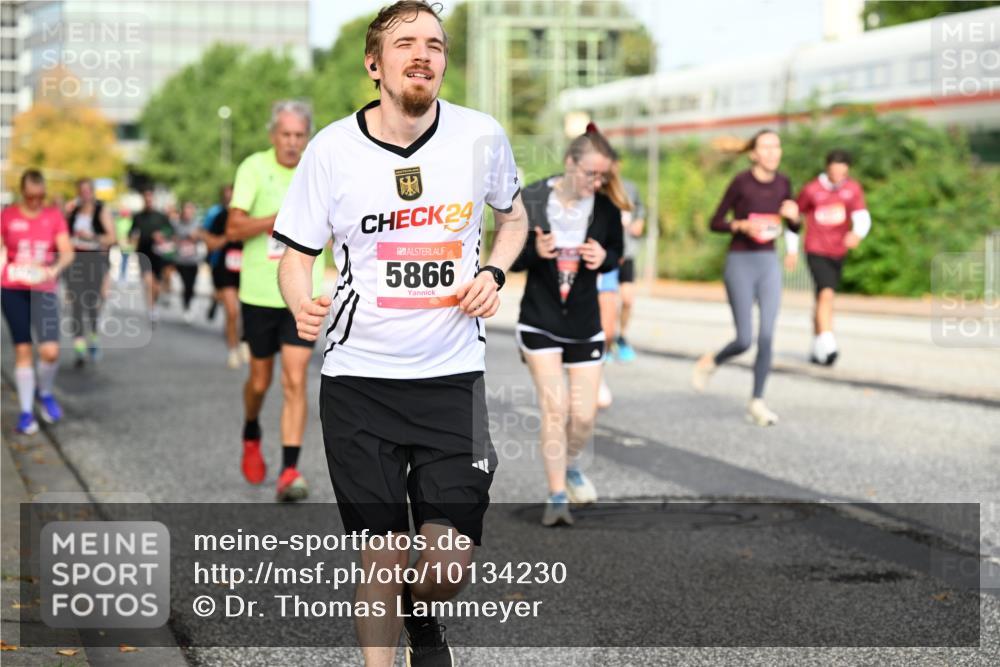 06.09.2026 - CURREX Alsterlauf Dr. Thomas Lammeyer http://msf.ph/oto/10134230 06.09.2026 09:59:29 Laufen 24, 5866 meine-sportfotos.de