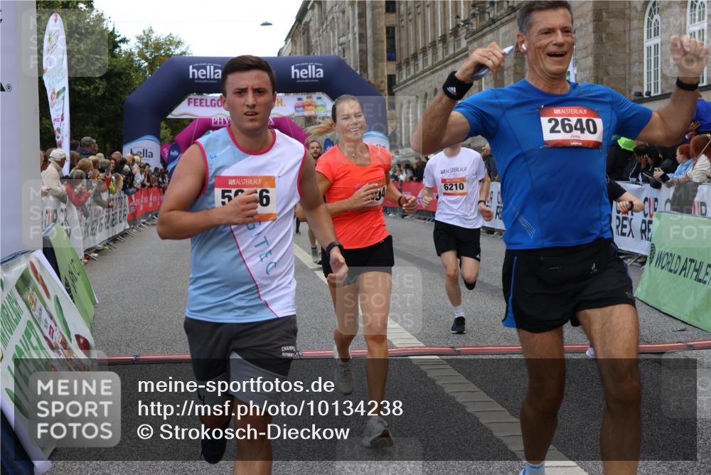 06.09.2026 - CURREX Alsterlauf Strokosch-Dieckow http://msf.ph/oto/10134238 06.09.2026 09:54:50 Ziel 2395, 2433, 2451, 2587, 2640, 3251, 3413, 3629, 3991, 4206, 4335, 4394, 4458, 4974, 5165, 5657, 5666, 6079, 6191, 6210 meine-sportfotos.de