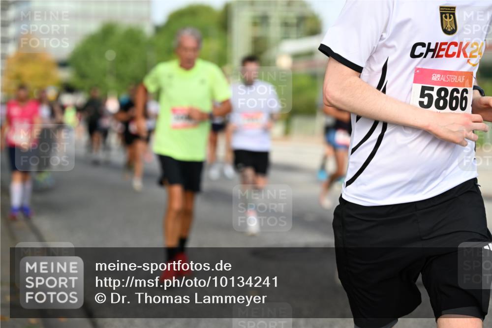 06.09.2026 - CURREX Alsterlauf Dr. Thomas Lammeyer http://msf.ph/oto/10134241 06.09.2026 09:59:30 Laufen 24, 5866 meine-sportfotos.de