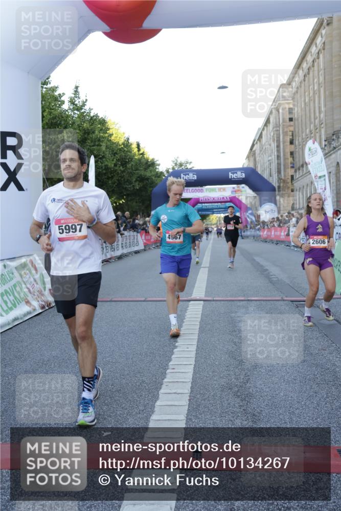 06.09.2026 - CURREX Alsterlauf Yannick Fuchs http://msf.ph/oto/10134267 06.09.2026 09:42:03 Ziel 2606, 2738, 3592, 3714, 4068, 4535, 4854, 4931, 4967, 5112, 5124, 5997, 6375, 8057, 8148 meine-sportfotos.de