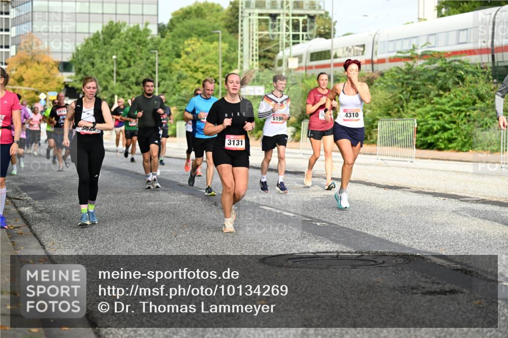 06.09.2026 - CURREX Alsterlauf Dr. Thomas Lammeyer http://msf.ph/oto/10134269 06.09.2026 09:59:32 Laufen 3919, 3620, 3131, 5190, 4310 meine-sportfotos.de