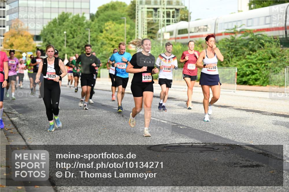 06.09.2026 - CURREX Alsterlauf Dr. Thomas Lammeyer http://msf.ph/oto/10134271 06.09.2026 09:59:33 Laufen 3625, 3721, 5047, 5190, 10, 3131 meine-sportfotos.de