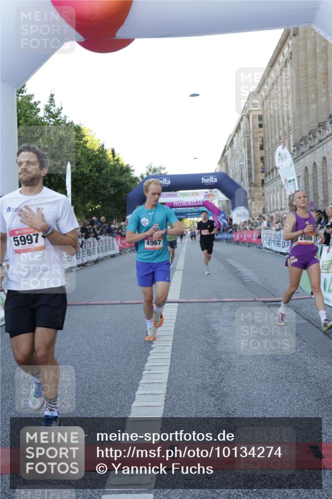 06.09.2026 - CURREX Alsterlauf Yannick Fuchs http://msf.ph/oto/10134274 06.09.2026 09:42:04 Ziel 2606, 2738, 3592, 3714, 4068, 4241, 4535, 4854, 4931, 4967, 5112, 5124, 5997, 6375, 8057, 8148 meine-sportfotos.de