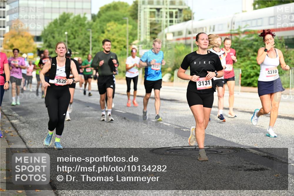 06.09.2026 - CURREX Alsterlauf Dr. Thomas Lammeyer http://msf.ph/oto/10134282 06.09.2026 09:59:34 Laufen 3625, 3721, 4310, 3131 meine-sportfotos.de