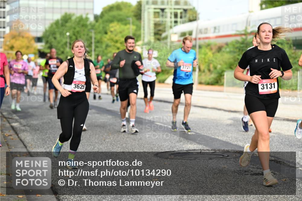 06.09.2026 - CURREX Alsterlauf Dr. Thomas Lammeyer http://msf.ph/oto/10134290 06.09.2026 09:59:34 Laufen 3625, 3131 meine-sportfotos.de