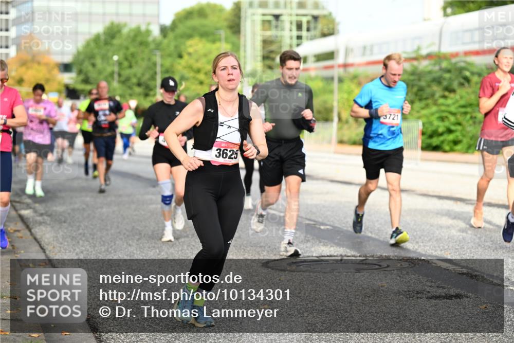 06.09.2026 - CURREX Alsterlauf Dr. Thomas Lammeyer http://msf.ph/oto/10134301 06.09.2026 09:59:35 Laufen 3625, 3721 meine-sportfotos.de
