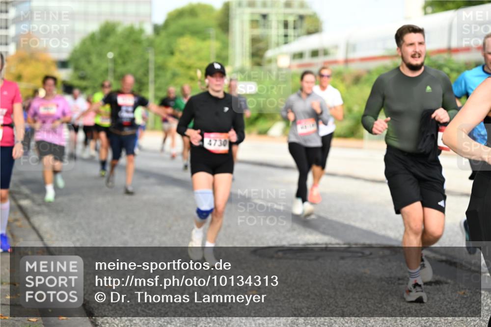 06.09.2026 - CURREX Alsterlauf Dr. Thomas Lammeyer http://msf.ph/oto/10134313 06.09.2026 09:59:36 Laufen 4730 meine-sportfotos.de