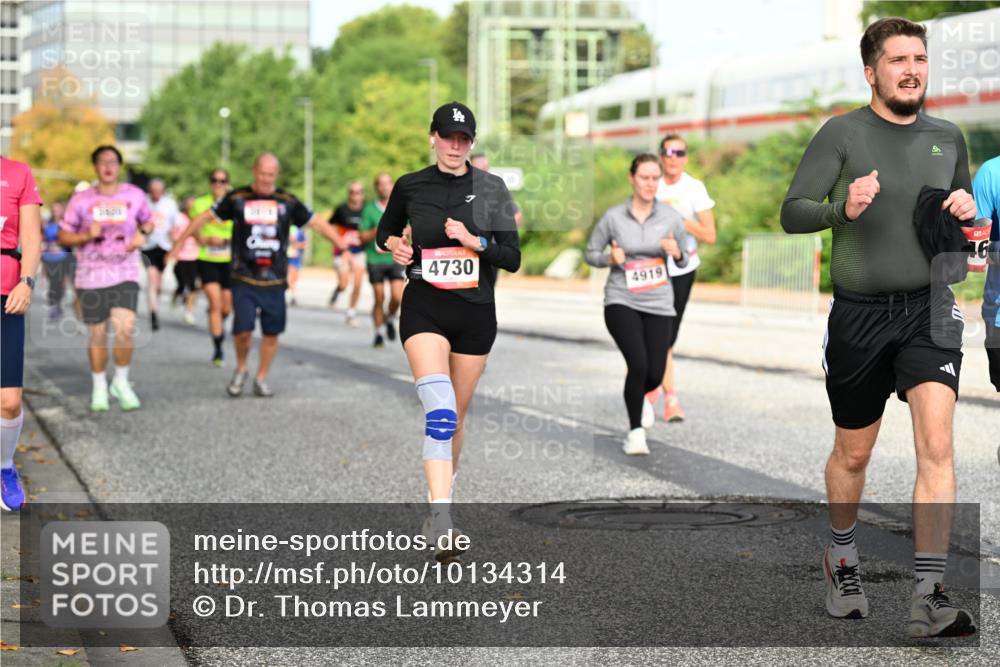 06.09.2026 - CURREX Alsterlauf Dr. Thomas Lammeyer http://msf.ph/oto/10134314 06.09.2026 09:59:36 Laufen 4730, 4919, 16 meine-sportfotos.de