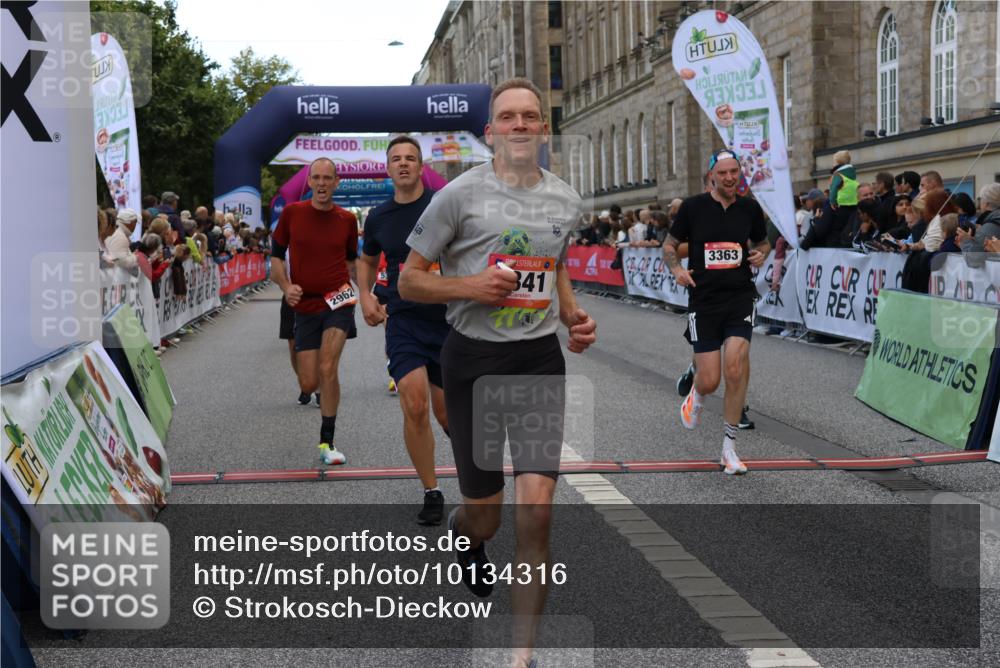 06.09.2026 - CURREX Alsterlauf Strokosch-Dieckow http://msf.ph/oto/10134316 06.09.2026 09:54:58 Ziel 2184, 2261, 2314, 2395, 2397, 2494, 2587, 2826, 2962, 3251, 3291, 3341, 3363, 3991, 4322, 4335, 4458, 4839, 5094, 5165, 5298, 5385, 6191 meine-sportfotos.de