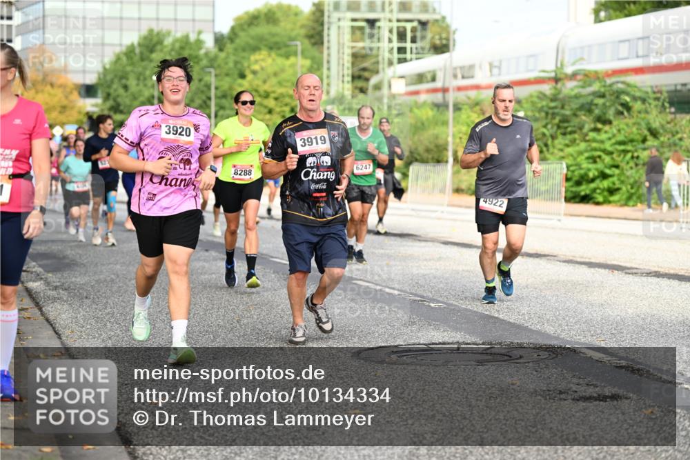 06.09.2026 - CURREX Alsterlauf Dr. Thomas Lammeyer http://msf.ph/oto/10134334 06.09.2026 09:59:39 Laufen 3920, 8288, 3919, 6247, 4922 meine-sportfotos.de