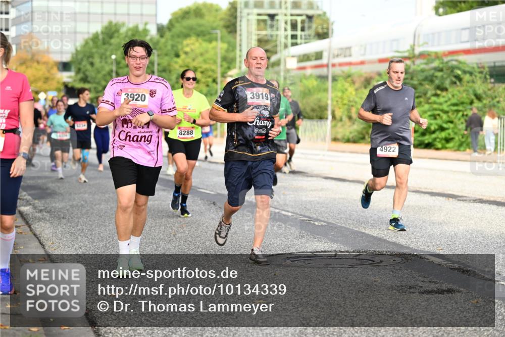 06.09.2026 - CURREX Alsterlauf Dr. Thomas Lammeyer http://msf.ph/oto/10134339 06.09.2026 09:59:39 Laufen 1234, 3920, 8288, 3919, 4922, 00 meine-sportfotos.de
