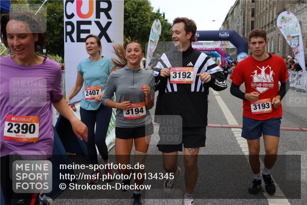 06.09.2026 - CURREX Alsterlauf Strokosch-Dieckow http://msf.ph/oto/10134345 06.09.2026 10:08:11 Ziel 2363, 2390, 2407, 2785, 3192, 3193, 3194, 3298, 3933, 4292, 4590, 4727, 4841, 5049, 5256, 5507, 6361, 6395 meine-sportfotos.de