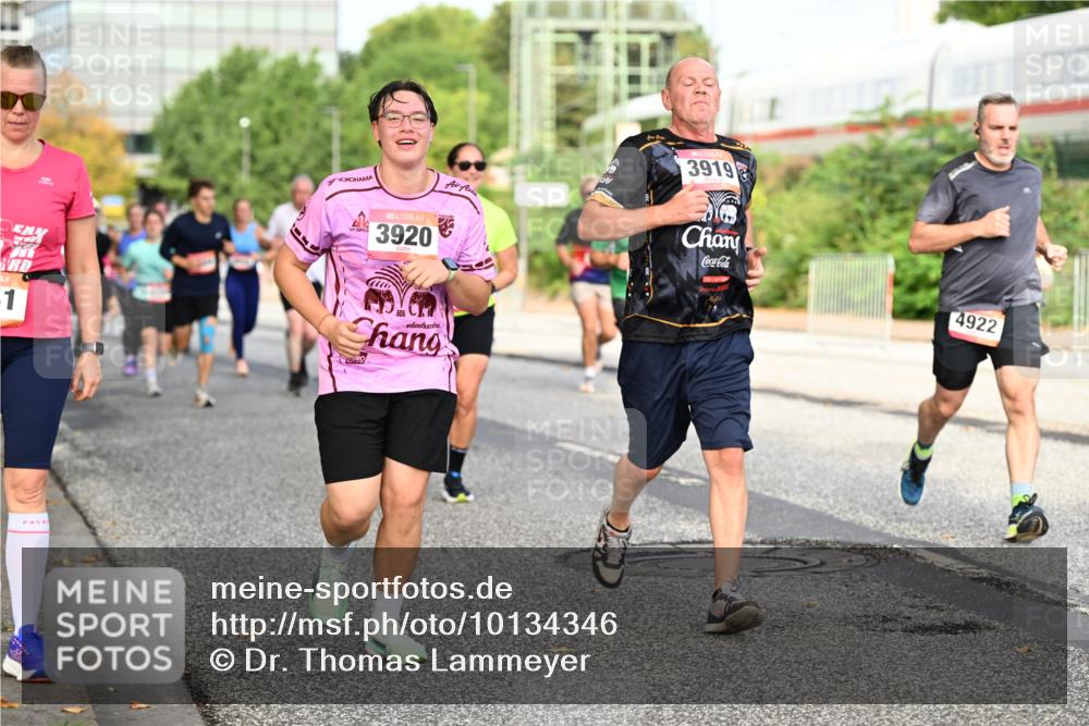 06.09.2026 - CURREX Alsterlauf Dr. Thomas Lammeyer http://msf.ph/oto/10134346 06.09.2026 09:59:40 Laufen 1, 3920, 3919, 4922 meine-sportfotos.de