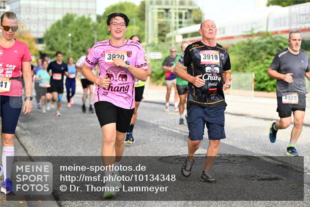 06.09.2026 - CURREX Alsterlauf Dr. Thomas Lammeyer http://msf.ph/oto/10134348 06.09.2026 09:59:40 Laufen 41, 3920, 3919, 4922 meine-sportfotos.de