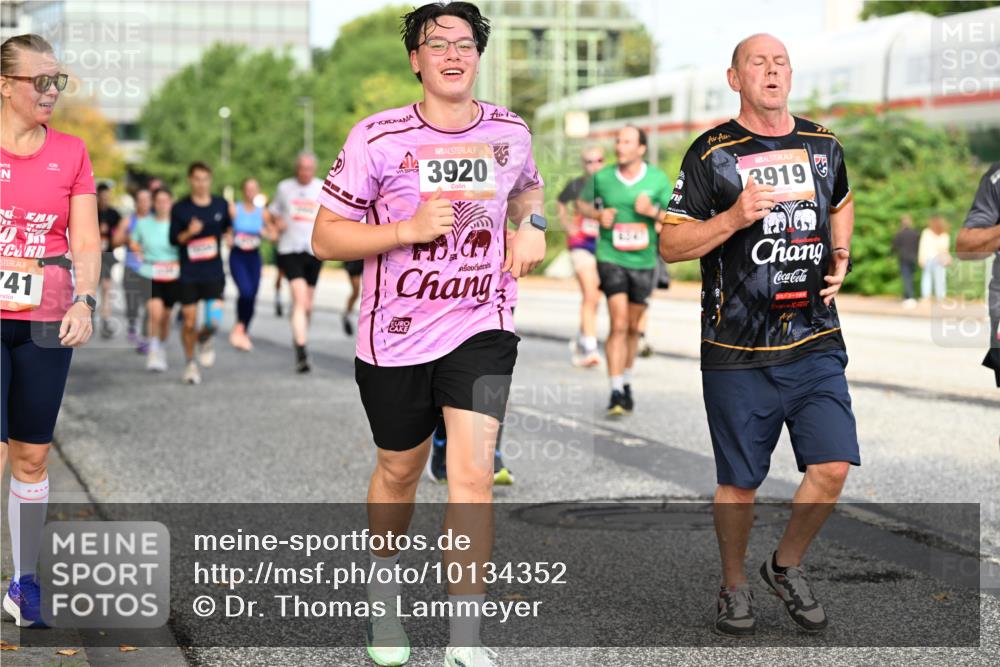 06.09.2026 - CURREX Alsterlauf Dr. Thomas Lammeyer http://msf.ph/oto/10134352 06.09.2026 09:59:40 Laufen 76, 3920, 41, 3919 meine-sportfotos.de