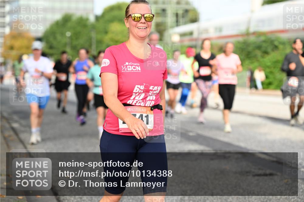 06.09.2026 - CURREX Alsterlauf Dr. Thomas Lammeyer http://msf.ph/oto/10134388 06.09.2026 09:59:43 Laufen 1, 2, 41 meine-sportfotos.de