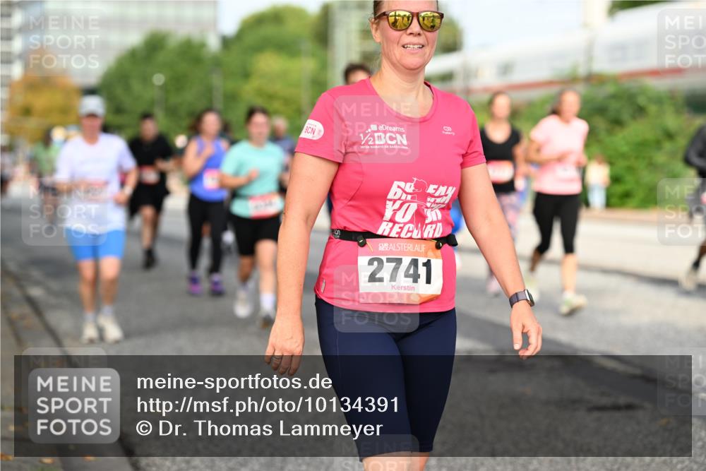 06.09.2026 - CURREX Alsterlauf Dr. Thomas Lammeyer http://msf.ph/oto/10134391 06.09.2026 09:59:43 Laufen 1, 2, 2741 meine-sportfotos.de