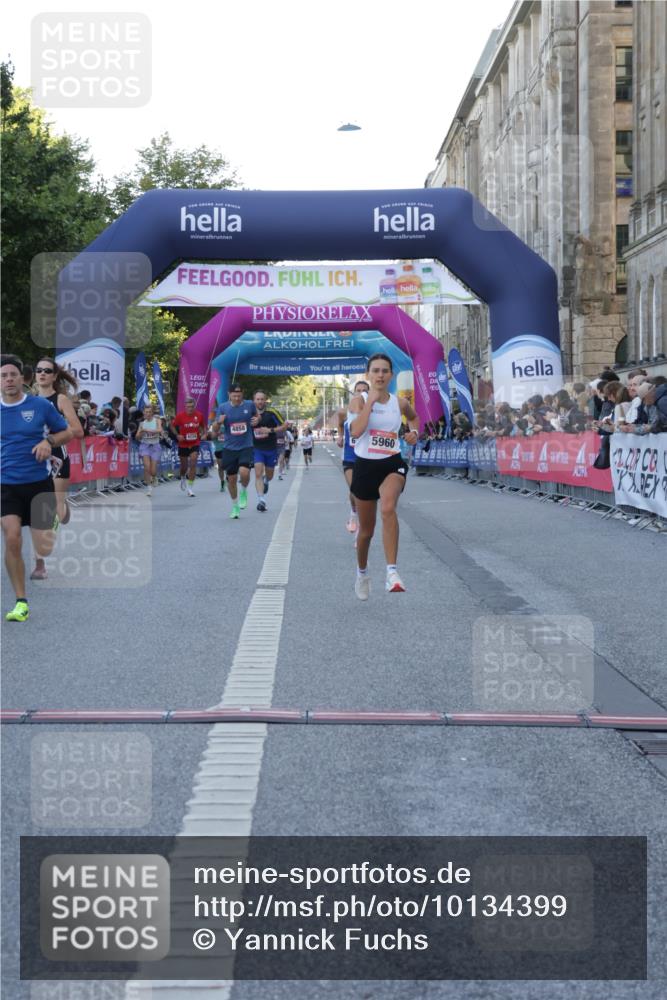 06.09.2026 - CURREX Alsterlauf Yannick Fuchs http://msf.ph/oto/10134399 06.09.2026 09:42:12 Ziel 3238, 3714, 4068, 4241, 4535, 5112, 5960, 6127, 6151, 6280, 6419, 6463 meine-sportfotos.de