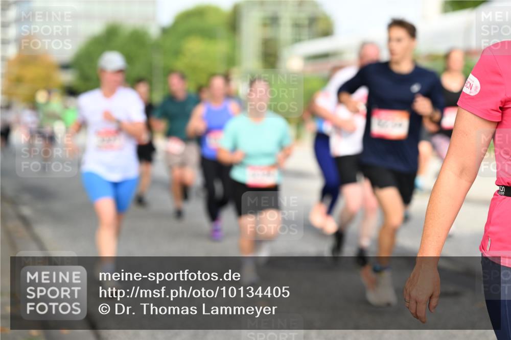 06.09.2026 - CURREX Alsterlauf Dr. Thomas Lammeyer http://msf.ph/oto/10134405 06.09.2026 09:59:45 Laufen  meine-sportfotos.de