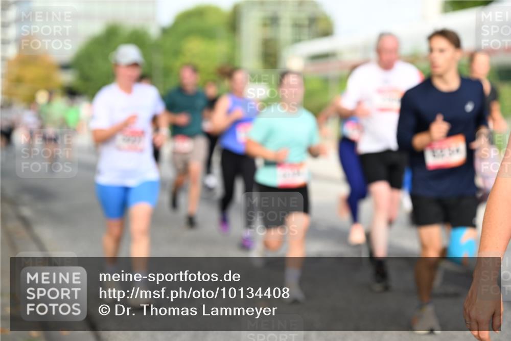 06.09.2026 - CURREX Alsterlauf Dr. Thomas Lammeyer http://msf.ph/oto/10134408 06.09.2026 09:59:45 Laufen 125 meine-sportfotos.de