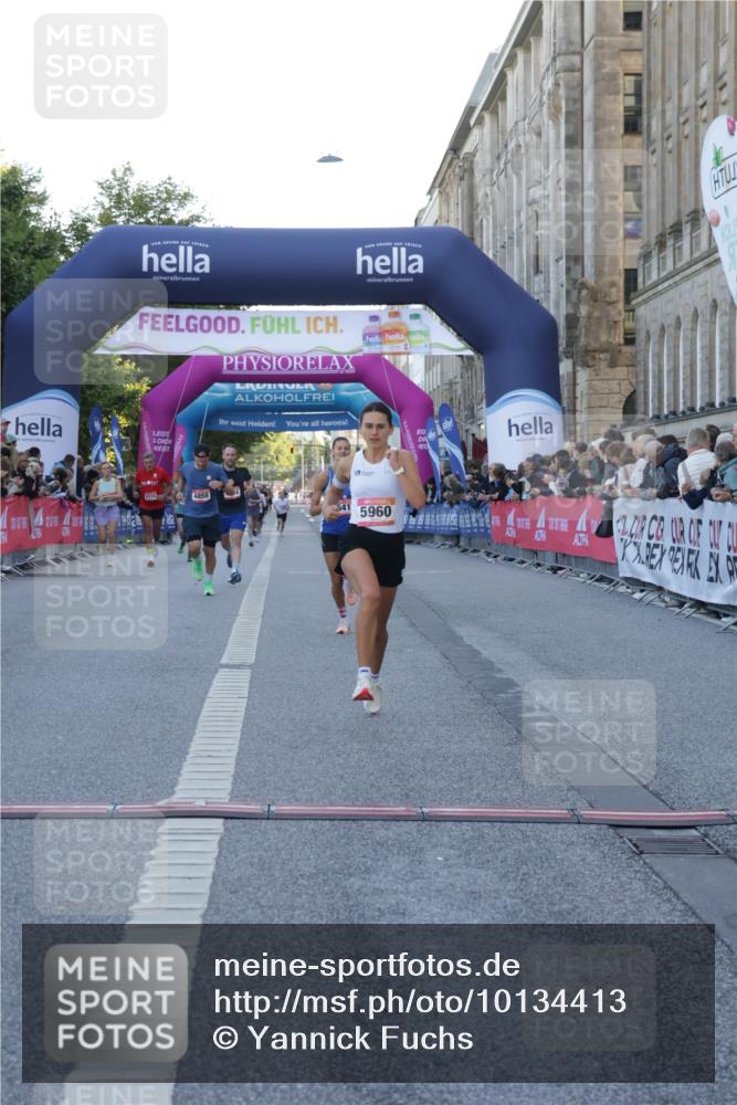 06.09.2026 - CURREX Alsterlauf Yannick Fuchs http://msf.ph/oto/10134413 06.09.2026 09:42:13 Ziel 3238, 3714, 4068, 4241, 4858, 5112, 5960, 6127, 6151, 6280, 6419, 6463 meine-sportfotos.de