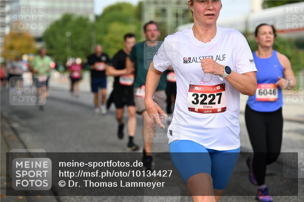 06.09.2026 - CURREX Alsterlauf Dr. Thomas Lammeyer http://msf.ph/oto/10134427 06.09.2026 09:59:47 Laufen 3227, 6046 meine-sportfotos.de