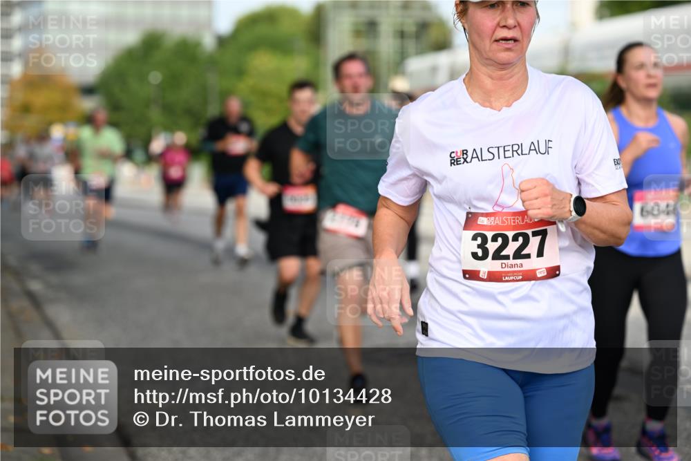 06.09.2026 - CURREX Alsterlauf Dr. Thomas Lammeyer http://msf.ph/oto/10134428 06.09.2026 09:59:47 Laufen 3227, 6046 meine-sportfotos.de