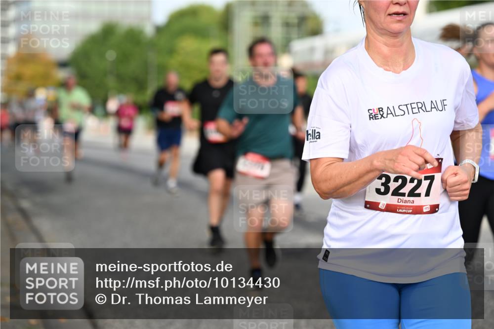 06.09.2026 - CURREX Alsterlauf Dr. Thomas Lammeyer http://msf.ph/oto/10134430 06.09.2026 09:59:47 Laufen 3227 meine-sportfotos.de