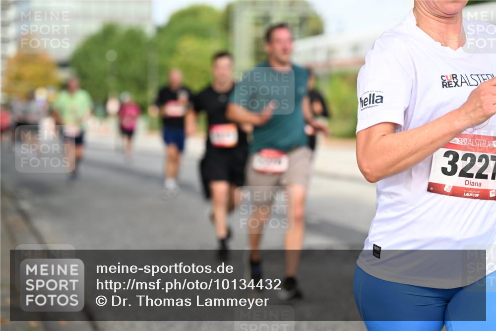 06.09.2026 - CURREX Alsterlauf Dr. Thomas Lammeyer http://msf.ph/oto/10134432 06.09.2026 09:59:47 Laufen 3227 meine-sportfotos.de