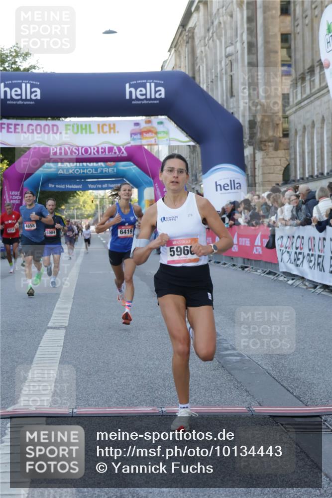 06.09.2026 - CURREX Alsterlauf Yannick Fuchs http://msf.ph/oto/10134443 06.09.2026 09:42:13 Ziel 3238, 3714, 4068, 4241, 4858, 5112, 5960, 6127, 6151, 6280, 6419, 6463 meine-sportfotos.de