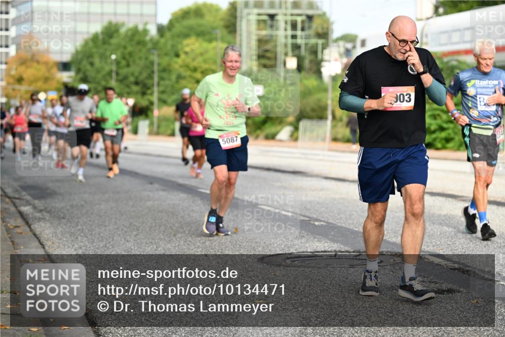 06.09.2026 - CURREX Alsterlauf Dr. Thomas Lammeyer http://msf.ph/oto/10134471 06.09.2026 09:59:50 Laufen 5087, 3 meine-sportfotos.de