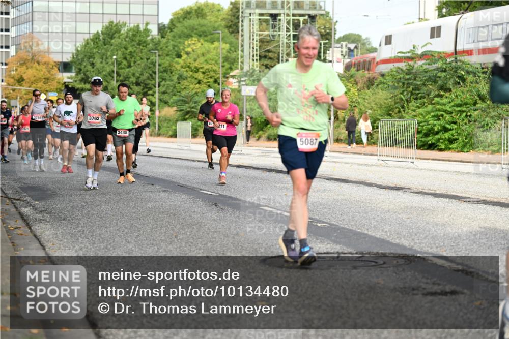 06.09.2026 - CURREX Alsterlauf Dr. Thomas Lammeyer http://msf.ph/oto/10134480 06.09.2026 09:59:51 Laufen 345, 2629, 3756, 3762, 8011, 2448, 5087 meine-sportfotos.de