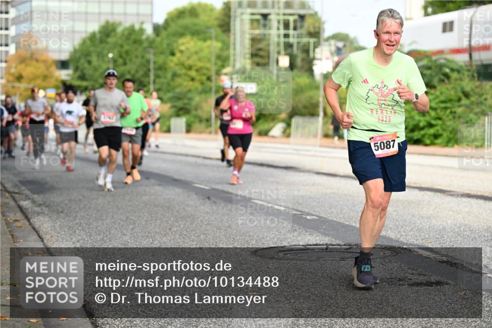 06.09.2026 - CURREX Alsterlauf Dr. Thomas Lammeyer http://msf.ph/oto/10134488 06.09.2026 09:59:52 Laufen 3742, 2025, 5087 meine-sportfotos.de