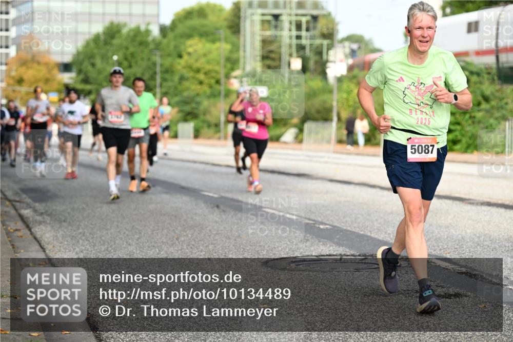 06.09.2026 - CURREX Alsterlauf Dr. Thomas Lammeyer http://msf.ph/oto/10134489 06.09.2026 09:59:52 Laufen 3742, 2025, 5087 meine-sportfotos.de
