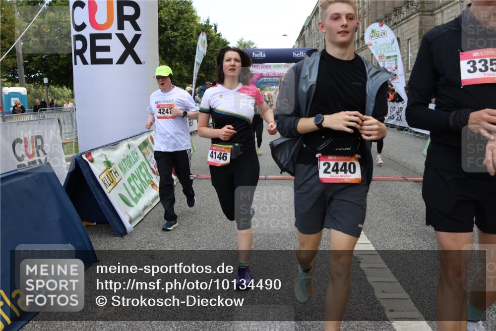 06.09.2026 - CURREX Alsterlauf Strokosch-Dieckow http://msf.ph/oto/10134490 06.09.2026 10:08:25 Ziel 2035, 2080, 2105, 2155, 2440, 2504, 3093, 3200, 3352, 3390, 4146, 4169, 4247, 4399, 4447, 5030, 5342, 5502, 5582, 6230, 6473, 8045, 8258, 8260, 8297 meine-sportfotos.de