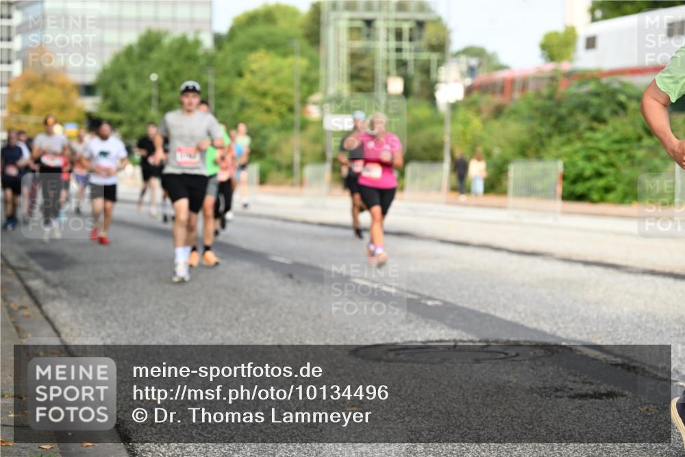 06.09.2026 - CURREX Alsterlauf Dr. Thomas Lammeyer http://msf.ph/oto/10134496 06.09.2026 09:59:53 Laufen  meine-sportfotos.de