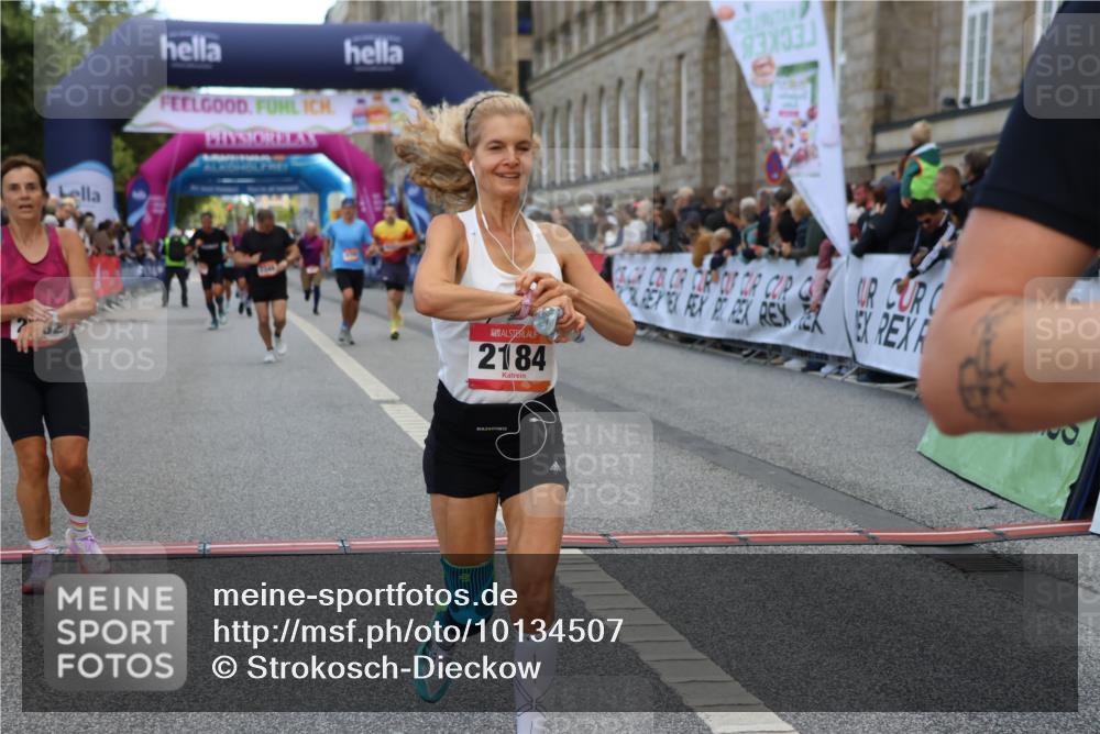 06.09.2026 - CURREX Alsterlauf Strokosch-Dieckow http://msf.ph/oto/10134507 06.09.2026 09:55:05 Ziel 2184, 2261, 2348, 2397, 2494, 2502, 2826, 2962, 3291, 4322, 4622, 4765, 4839, 5094, 5298, 5385, 5721 meine-sportfotos.de