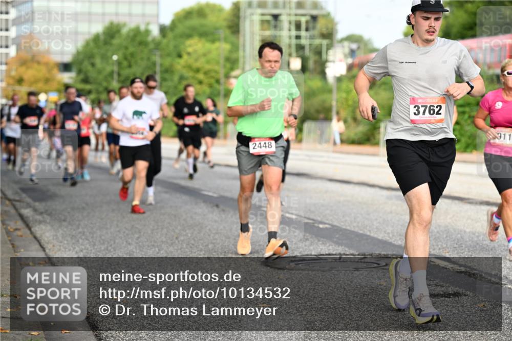 06.09.2026 - CURREX Alsterlauf Dr. Thomas Lammeyer http://msf.ph/oto/10134532 06.09.2026 09:59:56 Laufen 2448, 3762, 311 meine-sportfotos.de