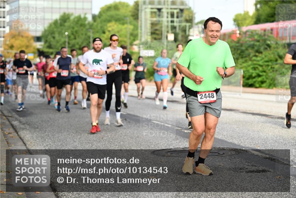 06.09.2026 - CURREX Alsterlauf Dr. Thomas Lammeyer http://msf.ph/oto/10134543 06.09.2026 09:59:57 Laufen 60, 2448 meine-sportfotos.de