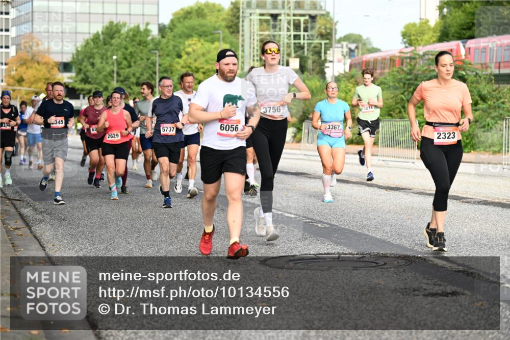 06.09.2026 - CURREX Alsterlauf Dr. Thomas Lammeyer http://msf.ph/oto/10134556 06.09.2026 09:59:58 Laufen 132, 345, 62, 5737, 6056, 2629, 3756, 3367, 3874, 2323 meine-sportfotos.de