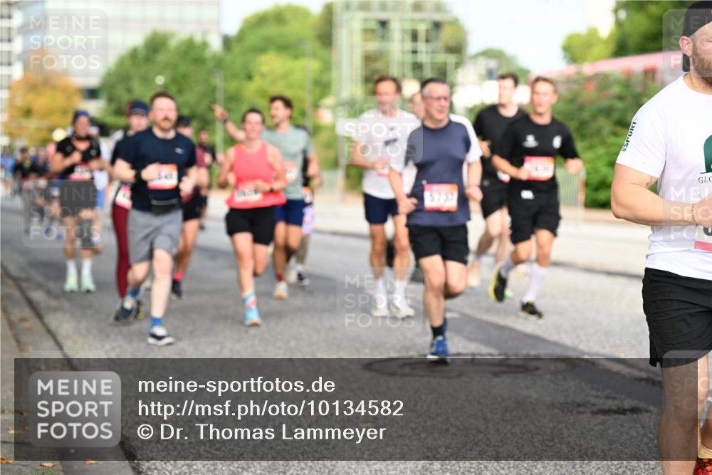 06.09.2026 - CURREX Alsterlauf Dr. Thomas Lammeyer http://msf.ph/oto/10134582 06.09.2026 10:00:00 Laufen  meine-sportfotos.de