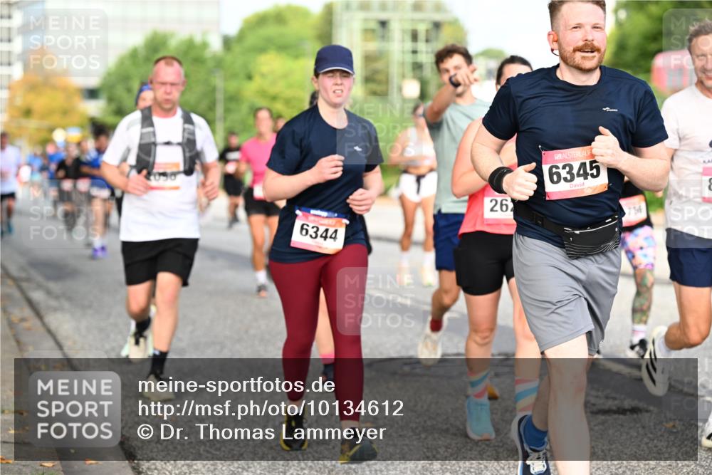 06.09.2026 - CURREX Alsterlauf Dr. Thomas Lammeyer http://msf.ph/oto/10134612 06.09.2026 10:00:02 Laufen 6344, 26, 6345, 756 meine-sportfotos.de