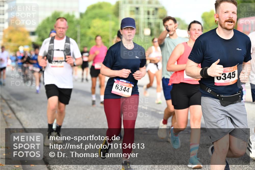 06.09.2026 - CURREX Alsterlauf Dr. Thomas Lammeyer http://msf.ph/oto/10134613 06.09.2026 10:00:02 Laufen 6344, 0345 meine-sportfotos.de