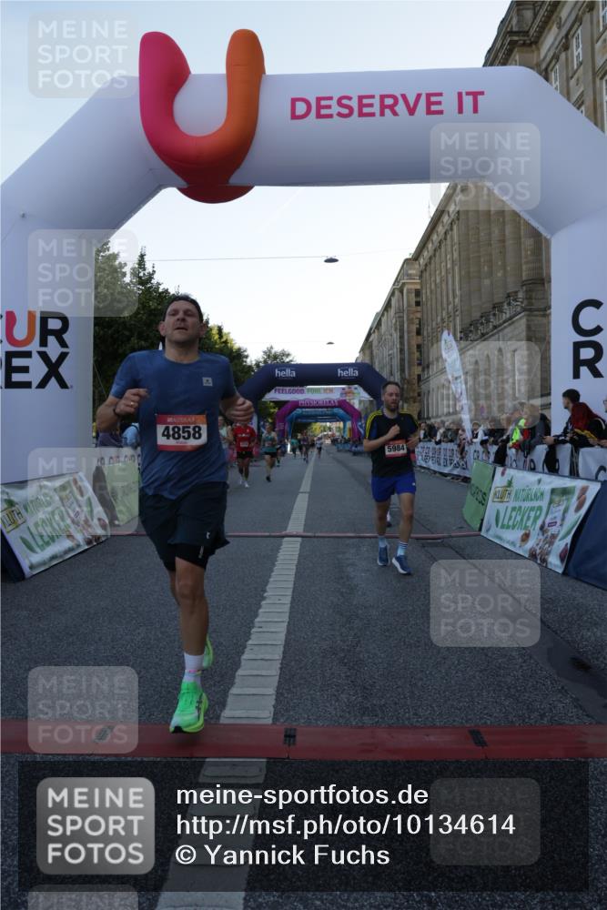 06.09.2026 - CURREX Alsterlauf Yannick Fuchs http://msf.ph/oto/10134614 06.09.2026 09:42:19 Ziel 2003, 4114, 4858, 5554, 5960, 5984, 6151, 6419, 6463, 8197 meine-sportfotos.de