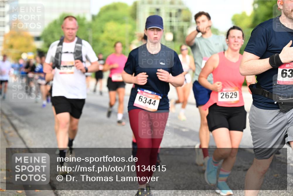 06.09.2026 - CURREX Alsterlauf Dr. Thomas Lammeyer http://msf.ph/oto/10134615 06.09.2026 10:00:03 Laufen 2629, 6344, 63 meine-sportfotos.de