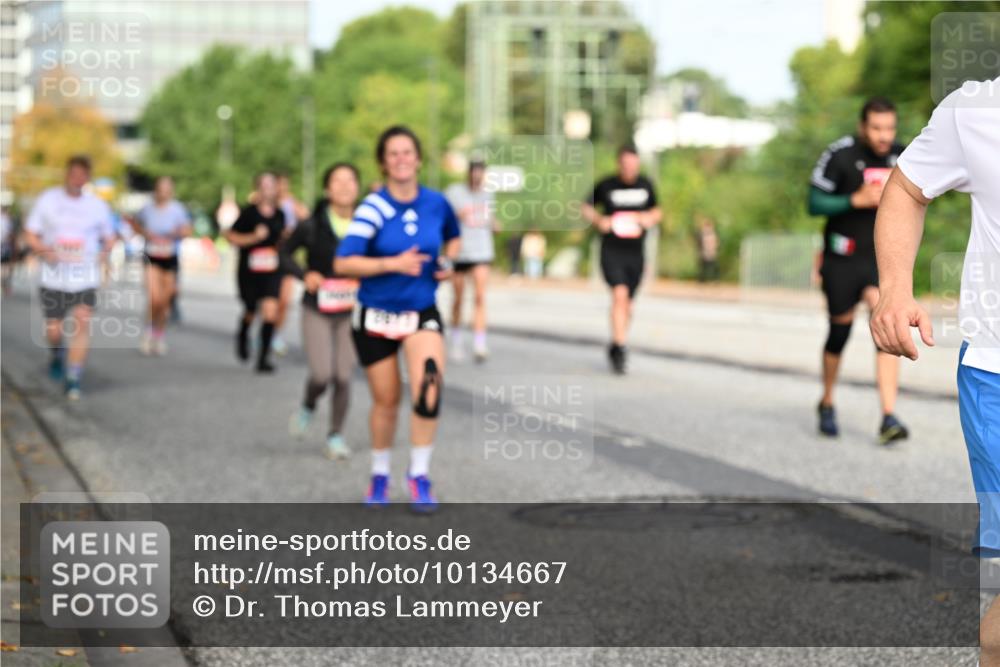 06.09.2026 - CURREX Alsterlauf Dr. Thomas Lammeyer http://msf.ph/oto/10134667 06.09.2026 10:00:07 Laufen  meine-sportfotos.de